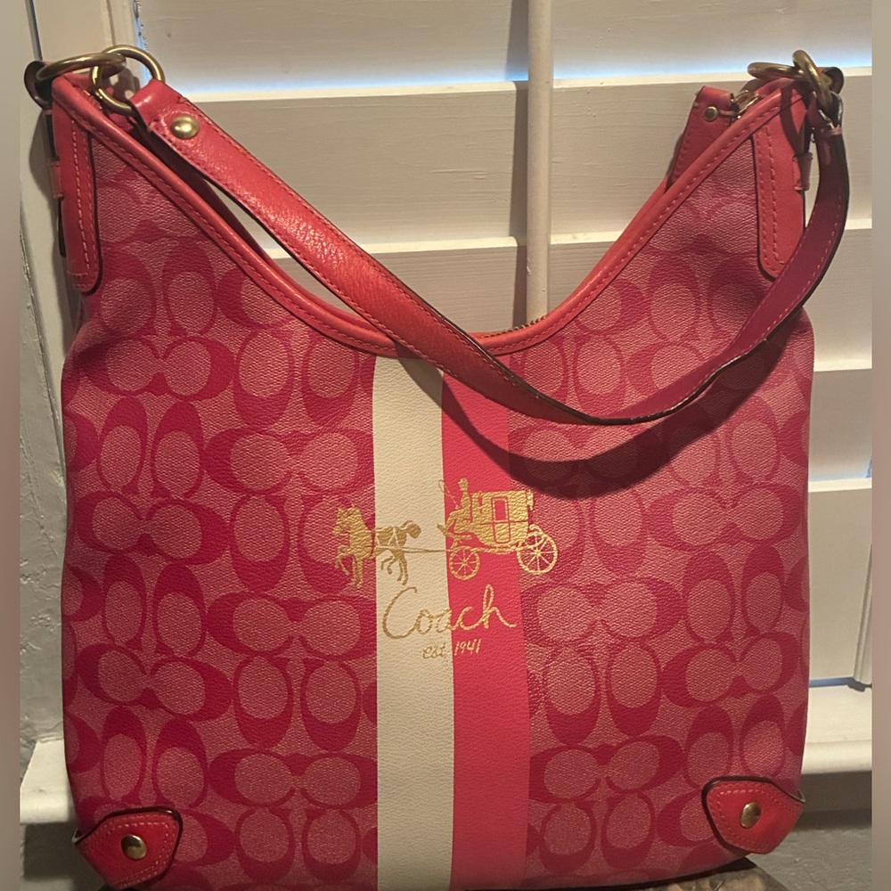 Coach Heritage Hobo Pink